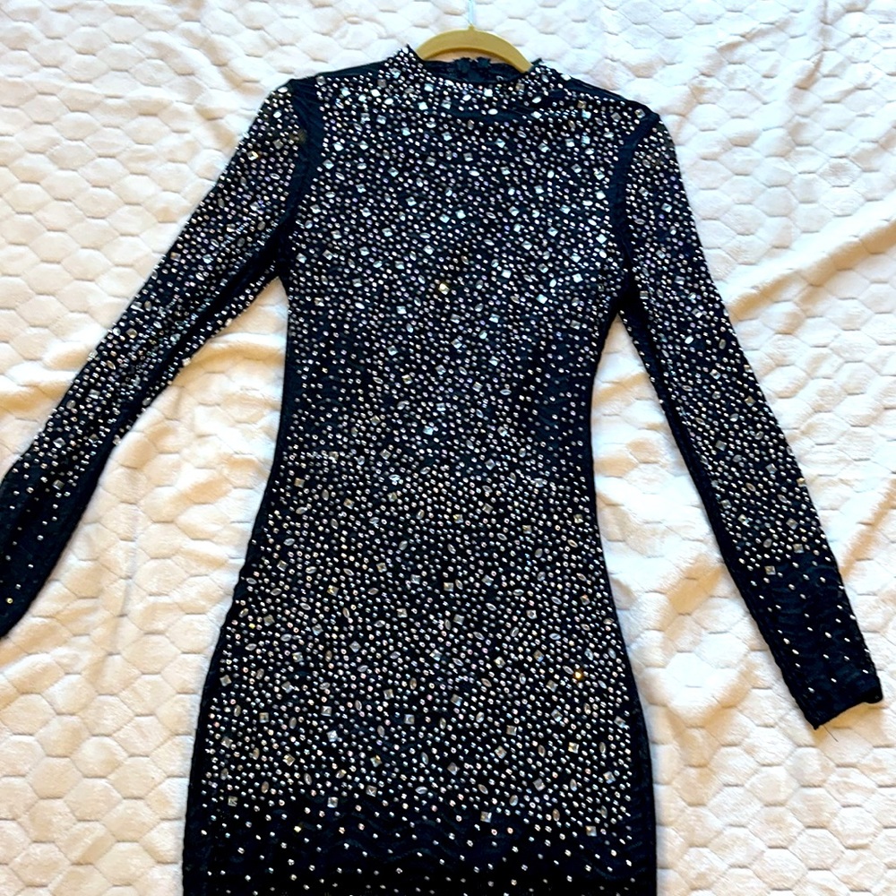 Gorgeous black and diamondy dress